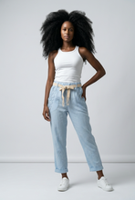 Lade das Bild in den Galerie-Viewer, HOSE `Sweet Linen´, baby blue
