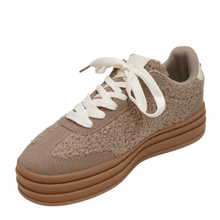 Lade das Bild in den Galerie-Viewer, SNEAKER `Cozy´, taupe
