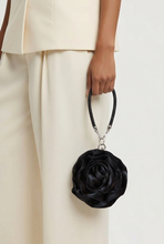 Lade das Bild in den Galerie-Viewer, TASCHE Camelia, schwarz
