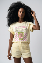 Lade das Bild in den Galerie-Viewer, T-SHIRT `Matcha´, citrus
