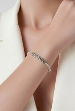 Lade das Bild in den Galerie-Viewer, ARMBAND Silver Karma (elastisch), silber
