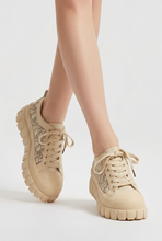 Lade das Bild in den Galerie-Viewer, SNEAKER `Chunky´

