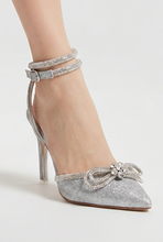Lade das Bild in den Galerie-Viewer, PUMPS `Glammy´, silber
