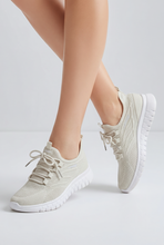 Lade das Bild in den Galerie-Viewer, SNEAKER `Superlight´, taupe
