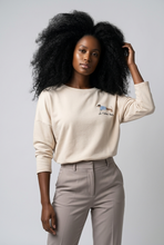 Lade das Bild in den Galerie-Viewer, PULLOVER Sweater `Sweet Dog´, beige
