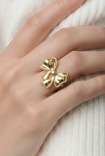 Lade das Bild in den Galerie-Viewer, RING Big Bowtie, gold
