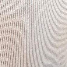 Lade das Bild in den Galerie-Viewer, TOP `Comfy Basic´ (Feinstrick/ärmellos), crèmebeige

