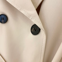 Lade das Bild in den Galerie-Viewer, TRENCHCOAT `Classy It-Piece´ (Maxi), beige
