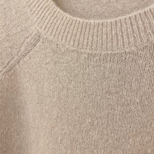 Lade das Bild in den Galerie-Viewer, PULLOVER `Elegant &amp; Smooth´ (Halbarm/Alpaka), taupe
