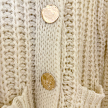 Lade das Bild in den Galerie-Viewer, CARDIGAN `Cozy Knit Piece´, crème
