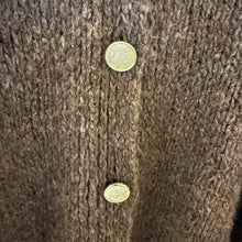 Lade das Bild in den Galerie-Viewer, CARDIGAN `Sweet Ruffles´ (Langarm), chocolate
