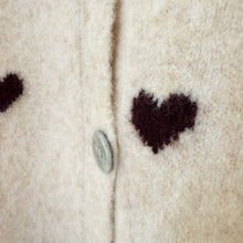 Lade das Bild in den Galerie-Viewer, CARDIGAN `Mini Hearts´ (Halbarm), beige-burgundy

