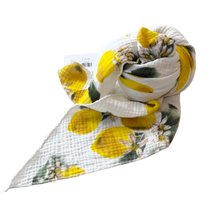 Lade das Bild in den Galerie-Viewer, SCHAL `Lemons´, citrus-weiß

