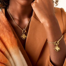 Lade das Bild in den Galerie-Viewer, ARMBAND `Lucky Charm´, gold
