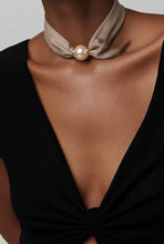 Lade das Bild in den Galerie-Viewer, SCHAL ‚Sweet Basic´ (Perle), taupe
