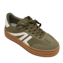 Lade das Bild in den Galerie-Viewer, SNEAKER `Sporty´, khaki
