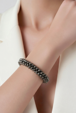 Lade das Bild in den Galerie-Viewer, ARMBAND `Million Pearls´ (elast.), dark espresso
