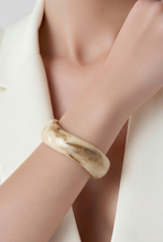 Lade das Bild in den Galerie-Viewer, ARMREIF Statement, beige
