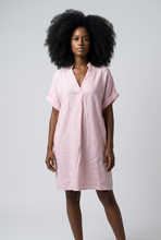 Lade das Bild in den Galerie-Viewer, KLEID `Linen´, rosa
