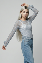 Lade das Bild in den Galerie-Viewer, TOP `Lace Rose´, baby blue

