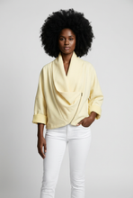 Lade das Bild in den Galerie-Viewer, JACKE `Suede´, citrus
