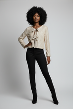 Lade das Bild in den Galerie-Viewer, TOP `Glammy with Bows´, crème
