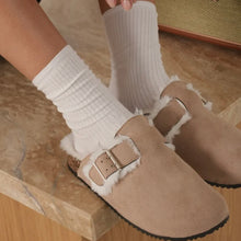 Lade das Bild in den Galerie-Viewer, HAUSSCHUHE `Cozy´, taupe
