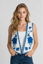 Lade das Bild in den Galerie-Viewer, WESTE `Finest Boho´, crème-blau
