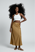Lade das Bild in den Galerie-Viewer, ROCK Maxi `Silky Waves´, gold
