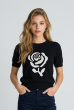 Lade das Bild in den Galerie-Viewer, TOP `Rose´, schwarz-weiß
