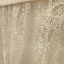 Lade das Bild in den Galerie-Viewer, ROCK `Lace´ (Maxi), beige
