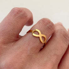 Lade das Bild in den Galerie-Viewer, RING Infinity, gold
