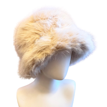 Lade das Bild in den Galerie-Viewer, MÜTZE `Fashionista´, beige
