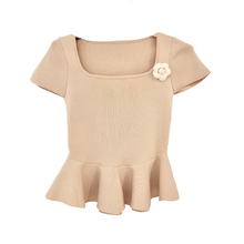 Lade das Bild in den Galerie-Viewer, TOP `Camelia´, caramel
