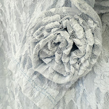 Lade das Bild in den Galerie-Viewer, TOP `Lace Rose´, baby blue
