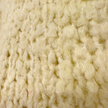 Lade das Bild in den Galerie-Viewer, PULLOVER `Amour´, citrus
