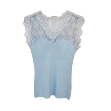 Lade das Bild in den Galerie-Viewer, TOP `Elegant Lace´ (ärmellos), baby blue
