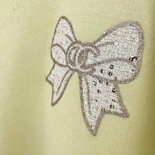 Lade das Bild in den Galerie-Viewer, PULLOVER `Couture Bow´ (Kurzarm), citrus
