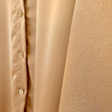 Lade das Bild in den Galerie-Viewer, BLUSE `Classy´, camel
