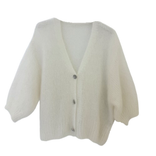Lade das Bild in den Galerie-Viewer, CARDIGAN ‚Glammy Cloud´, crèmeweiß
