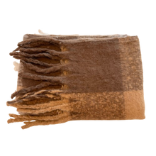 Lade das Bild in den Galerie-Viewer, SCHAL `Cozy´, braun-karriert
