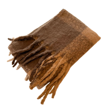 Lade das Bild in den Galerie-Viewer, SCHAL `Cozy´, braun-karriert
