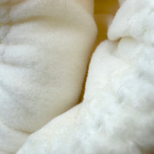 Lade das Bild in den Galerie-Viewer, STIRNBAND `So cozy´, crèmeweiß
