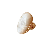 Lade das Bild in den Galerie-Viewer, RING Perlmut (elast.), weiß-gold
