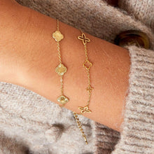 Lade das Bild in den Galerie-Viewer, ARMBAND `3 Flowers´, gold
