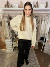 Lade das Bild in den Galerie-Viewer, PULLOVER `So so cozy´, beige
